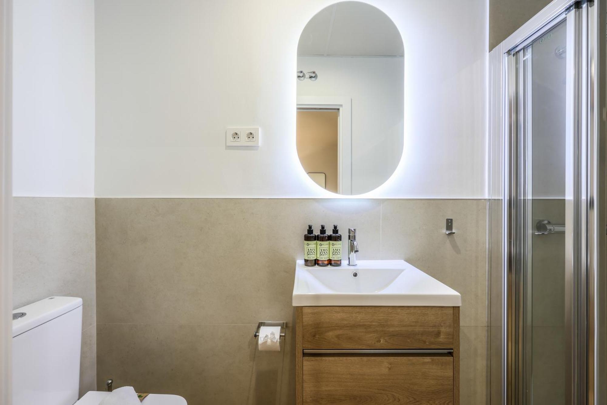 מדריד Encantador Apartamento Plaza Del Callao, Mid Term מראה חיצוני תמונה